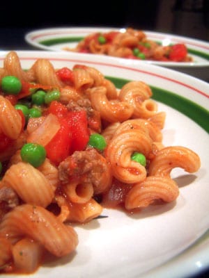 Simple Beef-a-Roni with Peas