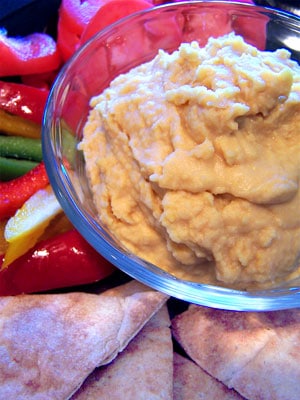 Simple Homemade Hummus