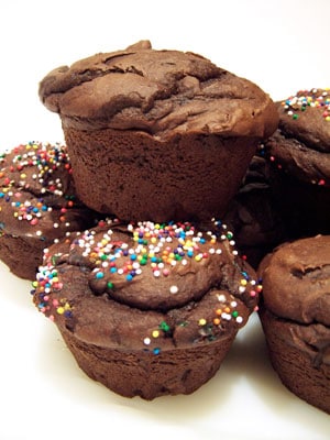 Big Simple Chocolate Cupcakes
