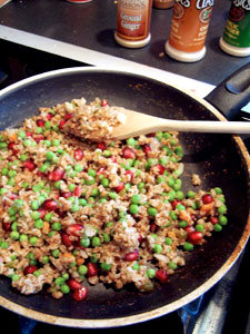 Idea: Fried Bulgur with Peas and Pomegranate step 4