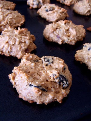 Whole Wheat Dried Fruit and Walnut Oatmeal Cookies