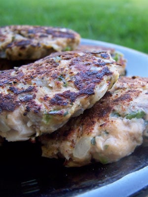 salmon cakes (patties)