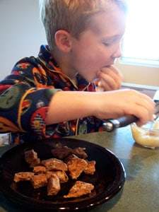 Apple-Cinnamon Pancakes eating 2