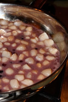 Bay Scallops with Blueberries and Pomegranate  - step 2