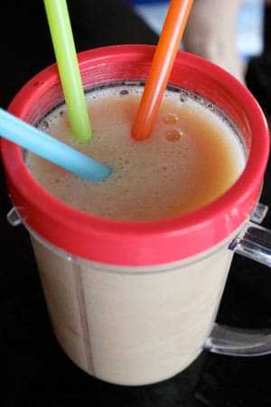 Green Tea and Tropical Fruit Smoothie
