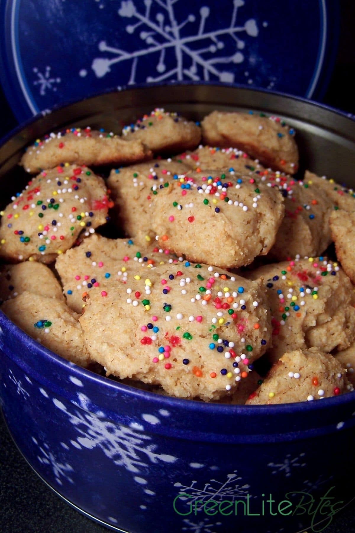 Ricotta cookies in tin