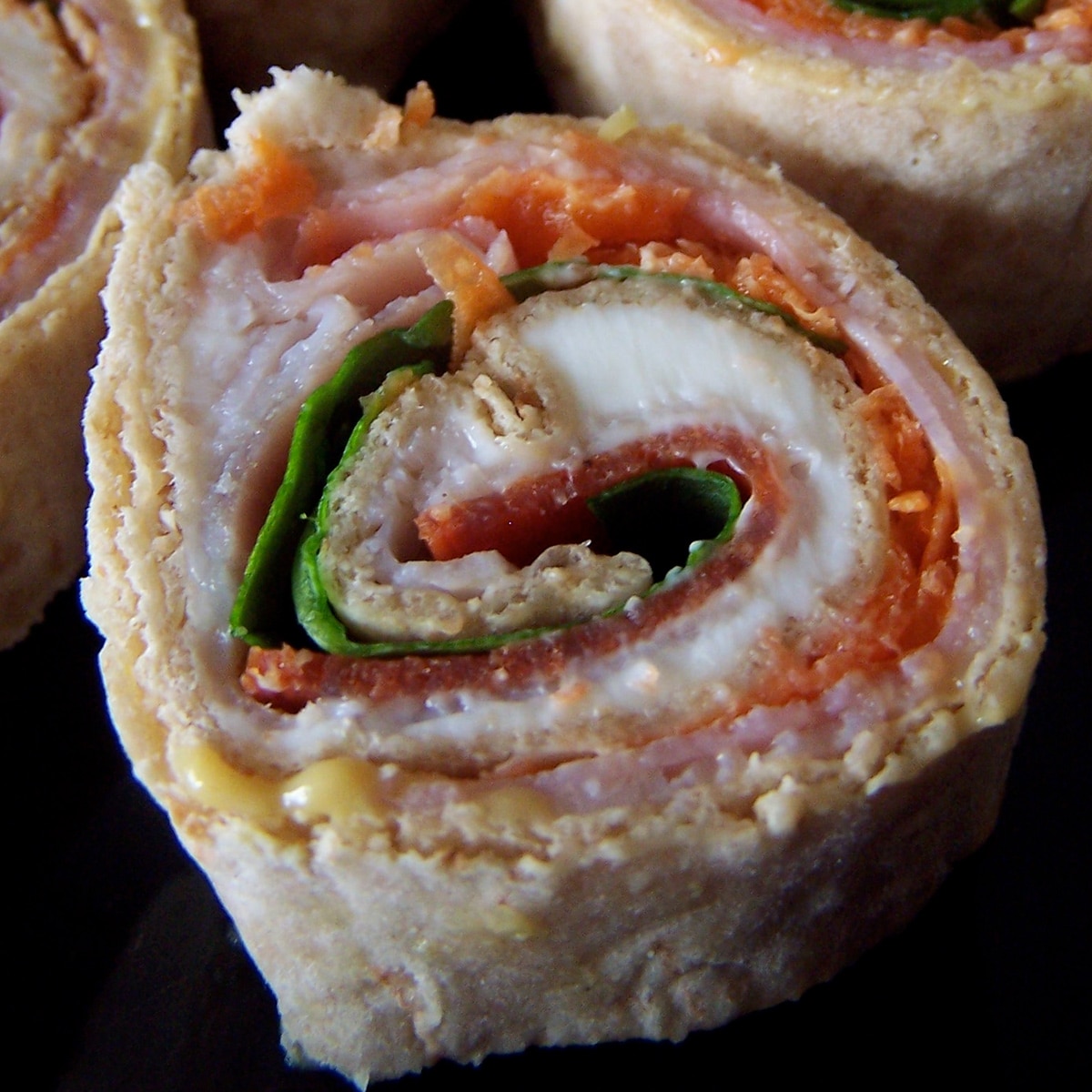 sandwich sushi featured