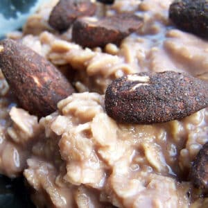 thick chocolate oatmeal featured