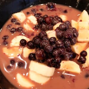 blueberry breakfast bowl featured