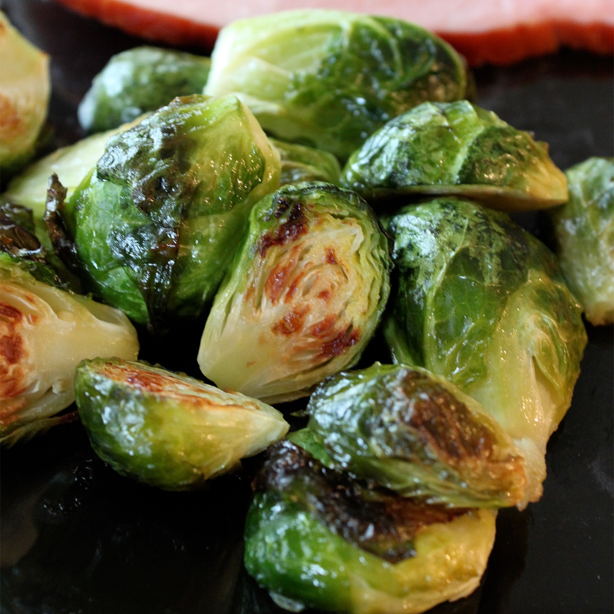 roasted brussels sprouts featured