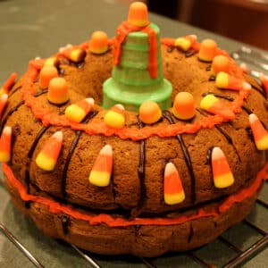 pumpkin cake featured