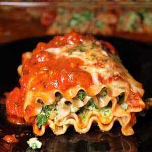 turkey spinach lasagna featured