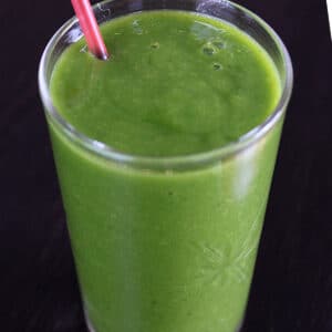 green smoothie featured