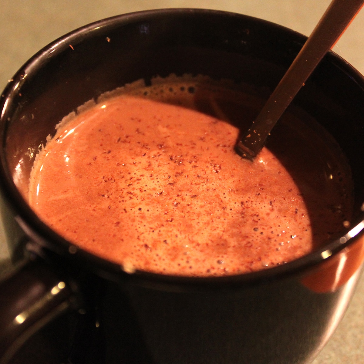 spiced hot cocoa featured