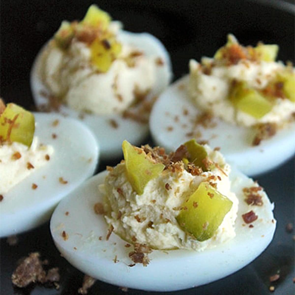 deviled eggs featured