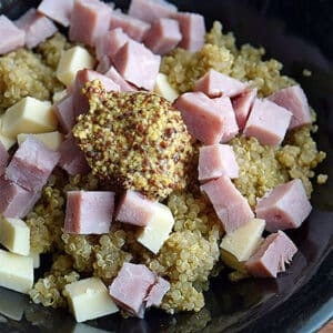quinoa bowl featured
