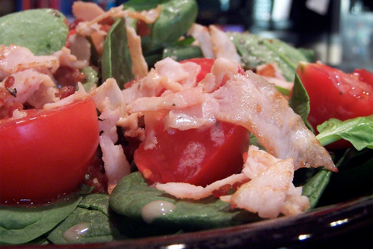 Warm Turkey Club Salad With Sweet Dried Herb Dressing Greenlitebites