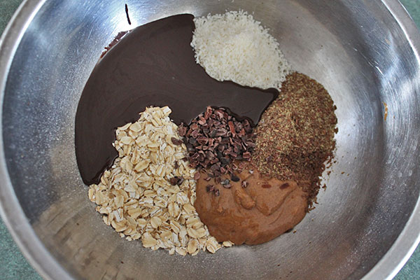 Chocolate-Coconut Energy Balls - step 1